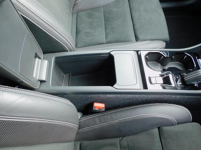 ＸＣ４０ Ｂ４　ＡＷＤ　Ｒデザイン　１オーナー・インテリセーフ・ナビＴＶ・全周囲カメラ・純正１９インチＡＷ・２．０ＥＴＣ・ＣａｒＰｌａｙ・スマートキー・ＬＥＤライト・パワーバックドア・コーナーセンサー・Ｈａｒｍａｎ／Ｋａｒｄｏｎサウンド（39枚目）