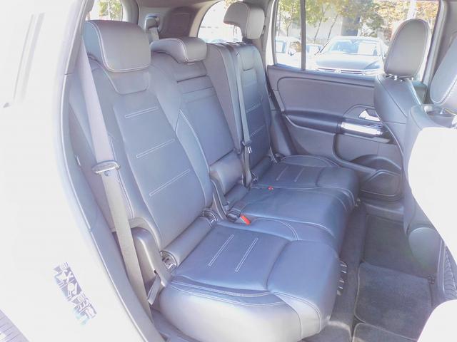 ＧＬＢ ＧＬＢ２５０　４マチック　スポーツ　レーダーセーフティＰ・黒本革シート・ＡＭＧスタイリングＰ・後席モニター・ナビＴＶ・全周囲カメラ・Ｂｌｕｅｔｏｏｔｈ・キーレスゴー・パワーバックドア・ＬＥＤライト・アンビエント６４色・ＥＴＣ・ＵＳＢ（7枚目）