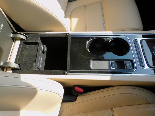 ＸＥ ＸＥ　プレステージ　１オーナー・ＡＣＣ・本革シート・純正ナビＴＶ・バックカメラ・Ｂｌｕｅｔｏｏｔｈ・ＥＴＣ・スマートキー・レーンキープ・ＢＳＭ・コーナーセンサー・純正１８インチＡＷ・ＨＩＤライト・ＭＥＲＩＤＩＡＮサウンド（14枚目）