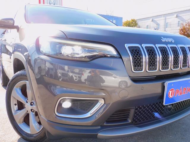 ジープ・チェロキー リミテッド　後期・ＡＣＣ・本革エアシート・純正ナビＴＶ・バックカメラ・ＣａｒＰｌａｙ・Ｂｌｕｅｔｏｏｔｈ・スマートキー・純正１８ＡＷ・コーナーセンサー・パワーバックドア・ＬＥＤライト・ＥＴＣ・Ｐアシスト・ＵＳＢ（15枚目）