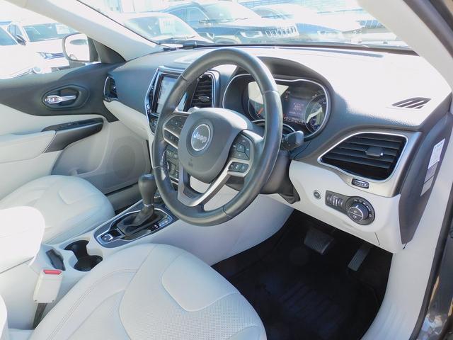 ジープ・チェロキー リミテッド　後期・ＡＣＣ・本革エアシート・純正ナビＴＶ・バックカメラ・ＣａｒＰｌａｙ・Ｂｌｕｅｔｏｏｔｈ・スマートキー・純正１８ＡＷ・コーナーセンサー・パワーバックドア・ＬＥＤライト・ＥＴＣ・Ｐアシスト・ＵＳＢ（35枚目）