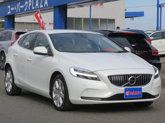 Ｖ４０ Ｔ３　インスクリプション　／後期／ベージュ革／ＡＣＣ／ＢＳＭ／ＬＫＡ／ナビＴＶ／Ｂカメラ／ＤＶＤ／ＭＳＶ／ＥＴＣ／スマキー／ＬＥＤ／オートＨｉビーム／アイドリングＳＴＯＰ／パドルシフト／ヒーター付Ｐシート／禁煙車／記録簿／（46枚目）