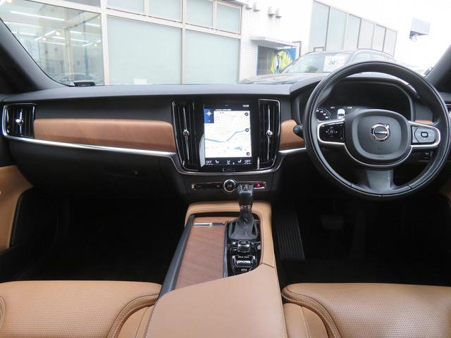 Ｖ９０ Ｔ６　ＡＷＤ　インスクリプション　／茶革／ナビＴＶ／全周囲カメラ／ＣａｒＰｌａｙ／ＢＴオーディオ／アイドリングＳＴＯＰ／ベンチレーションシート／ＬＥＤヘッド／オートＨｉビーム／ＰＷバックドア／Ｐアシスト／ＡＣＣ／ＢＳＭ／ＬＫＡ／（6枚目）