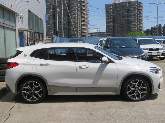 Ｘ２ ｘＤｒｉｖｅ　２０ｉ　ＭスポーツＸ　ハイライン＆コンフォートｐｋｇ／茶革／インテリＳ／ＮＥＷｉＤｒｉｖｅナビ／Ｂカメラ／ＢＴオーディオ／ＤＶＤ／ＭＳＶ／ＥＴＣ／スマキー／／アイドリングＳＴＯＰ／パドルシフト／ヒーター付Ｐシート／禁煙車／（61枚目）