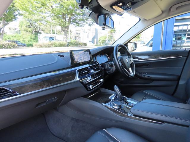 ５シリーズ ５３０ｉラグジュアリー　／黒革／ＡＣＣ／ＢＳＭ／タッチスクリーンＮＥＷｉＤｒｉｖｅナビ／全周囲カメラ／ＤＴＶ／ＢＴオーディオ／スマキー／アイドリングＳＴＯＰ／ヒーター付Ｐシート／ＰＷトランク／ＬＥＤヘッド／Ｐアシスト／（6枚目）