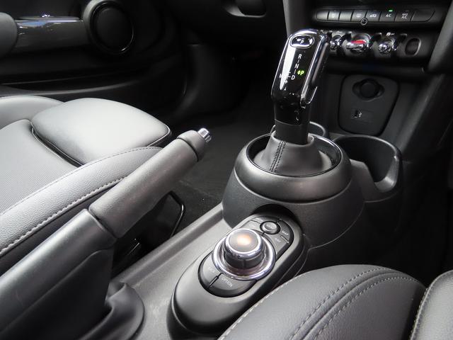 ＭＩＮＩ クーパーＤ　ペッパーｐｋｇ／中期モデル／電子シフトＤＣＴ／１オーナー／黒革／タッチスクリーンＮＥＷｉＤｒｉｖｅナビ／Ｂカメラ／ＢＴオーディオ／スマキー／アイドリングＳＴＯＰ／ＬＥＤヘッド／ＦＲフォグ／Ｐアシスト／（46枚目）