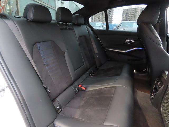 3シリーズ 320i Mスポーツ コンフォートpkg/ACC/BSM/第7世代iDriveナビ/Bカメラ/CarPlay/BTオーディオ/スマキー/アイドリングSTOP/パドルシフト/ヒーター付Pシート/PWトランク/Pアシスト/(7枚目)