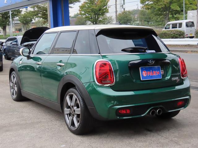 ＭＩＮＩ クーパーＳＤ　６０イヤーズエディション　／中期モデル／特別仕様車／茶革（ダークマロン）／ＡＣＣ／インテリＳ／タッチスクリーンＮＥＷｉＤｒｉｖｅナビ／Ｂカメラ／ＢＴオーディオ／スマキー／ＬＥＤヘッド／パドルシフト／シートヒーター／記録簿／（39枚目）