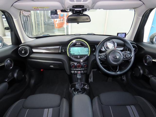 ＭＩＮＩ クーパーＳＤ　ペッパーｐｋｇ／中期モデル／ＡＣＣ／インテリＳ／タッチスクリーンＮＥＷｉＤｒｉｖｅナビ／Ｂカメラ／ＢＴオーディオ／スマキー／ＬＥＤヘッド／アイドリングＳＴＯＰ／Ｐアシスト／ＵＳＢ／禁煙車／（36枚目）