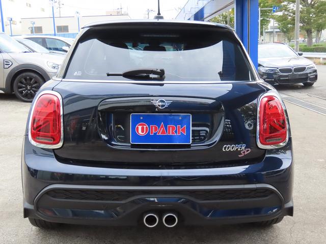 MINI クーパーSD クラシック・トリム /LCIモデル/デジタルパッケージプラス/液晶メーター/ACC/MINIドライビングモード/MINIナビID6/Bカメラ/BTオーディオ/ミラーETC/LEDヘッド/Pアシスト/禁煙車/(18枚目)