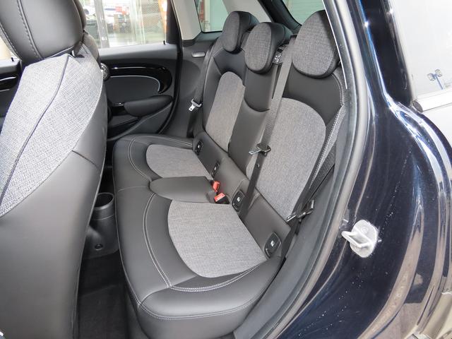 MINI クーパーSD クラシック・トリム /LCIモデル/デジタルパッケージプラス/液晶メーター/ACC/MINIドライビングモード/MINIナビID6/Bカメラ/BTオーディオ/ミラーETC/LEDヘッド/Pアシスト/禁煙車/(40枚目)