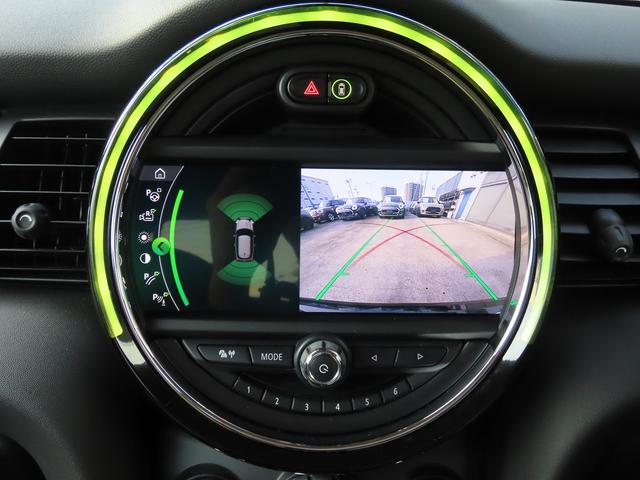 MINI クーパーSD 60イヤーズエディション /中期モデル/特別仕様車/茶革(ダークマロン)/ACC/インテリS/MINIナビID5/Bカメラ/BTオーディオ/スマキー/アイドリングSTOP/パドルシフト/シートヒーター/LED/FRフォグ/(11枚目)