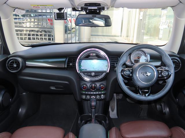 MINI クーパーSD 60イヤーズエディション /中期モデル/特別仕様車/茶革(ダークマロン)/ACC/インテリS/MINIナビID5/Bカメラ/BTオーディオ/スマキー/アイドリングSTOP/パドルシフト/シートヒーター/LED/FRフォグ/(26枚目)