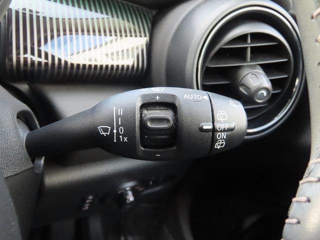 MINI クーパーSD 60イヤーズエディション /中期モデル/特別仕様車/茶革(ダークマロン)/ACC/インテリS/MINIナビID5/Bカメラ/BTオーディオ/スマキー/アイドリングSTOP/パドルシフト/シートヒーター/LED/FRフォグ/(41枚目)