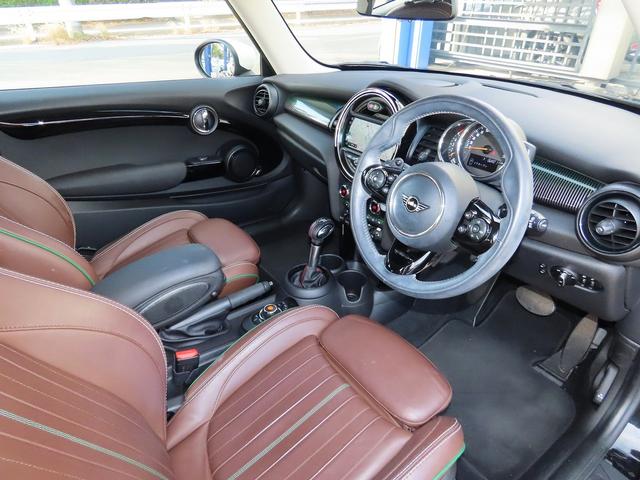 MINI クーパーSD 60イヤーズエディション /中期モデル/特別仕様車/茶革(ダークマロン)/ACC/インテリS/MINIナビID5/Bカメラ/BTオーディオ/スマキー/アイドリングSTOP/パドルシフト/シートヒーター/LED/FRフォグ/(52枚目)