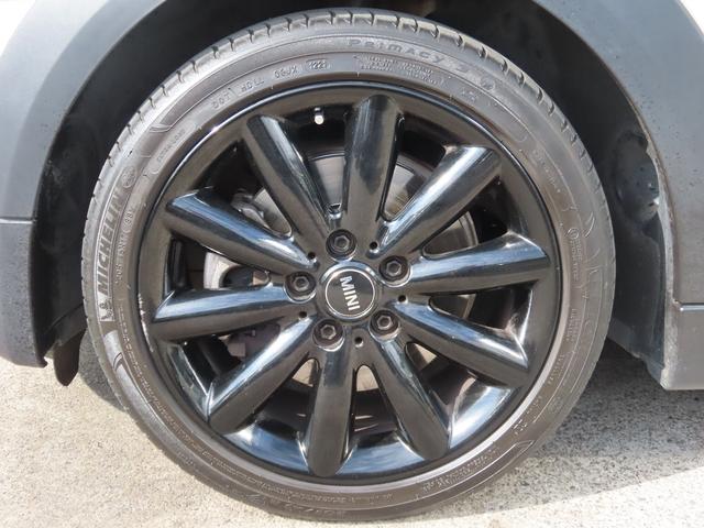 MINI クーパーS ペッパーpkg/idriveナビ/Bカメラ/ACC/衝突軽減B/コンフォートアクセス/ETC2.0/アンビエントライト/LEDヘッド/BTオーディオ/リアフィルム/純正17AW/リアCセンサー/禁煙車(17枚目)