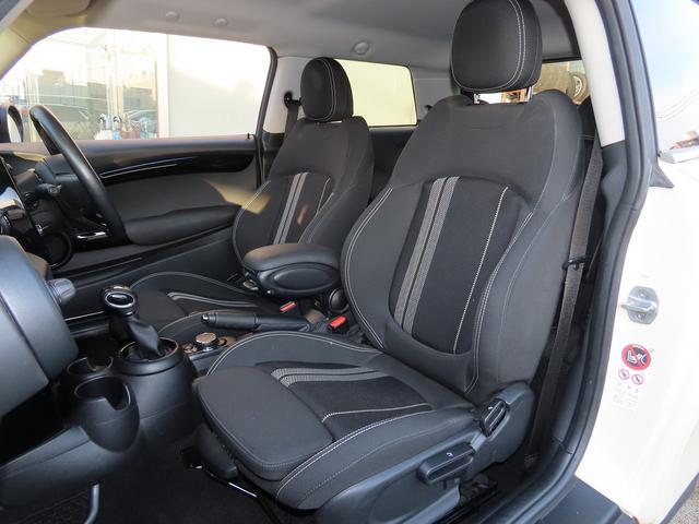 MINI クーパーS ペッパーpkg/idriveナビ/Bカメラ/ACC/衝突軽減B/コンフォートアクセス/ETC2.0/アンビエントライト/LEDヘッド/BTオーディオ/リアフィルム/純正17AW/リアCセンサー/禁煙車(32枚目)