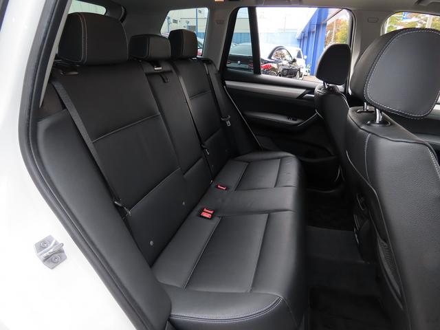 ＬＣＩモデル／黒革／全周囲カメラ／ＢＳＭ／ＡＣＣ／衝突軽減Ｂ／レーンキープ／電動Ｒゲート／ＢＴオーディオ／ヒーター付パワーシート／スマキー／ＥＴＣ２．０／ＬＥＤフォグ／フルセグ／リアフィルム／禁煙車