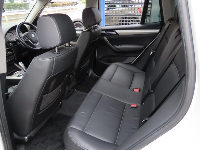 ＬＣＩモデル／黒革／全周囲カメラ／ＢＳＭ／ＡＣＣ／衝突軽減Ｂ／レーンキープ／電動Ｒゲート／ＢＴオーディオ／ヒーター付パワーシート／スマキー／ＥＴＣ２．０／ＬＥＤフォグ／フルセグ／リアフィルム／禁煙車