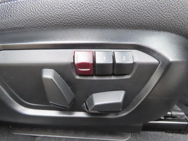 ＬＣＩモデル／黒革／全周囲カメラ／ＢＳＭ／ＡＣＣ／衝突軽減Ｂ／レーンキープ／電動Ｒゲート／ＢＴオーディオ／ヒーター付パワーシート／スマキー／ＥＴＣ２．０／ＬＥＤフォグ／フルセグ／リアフィルム／禁煙車