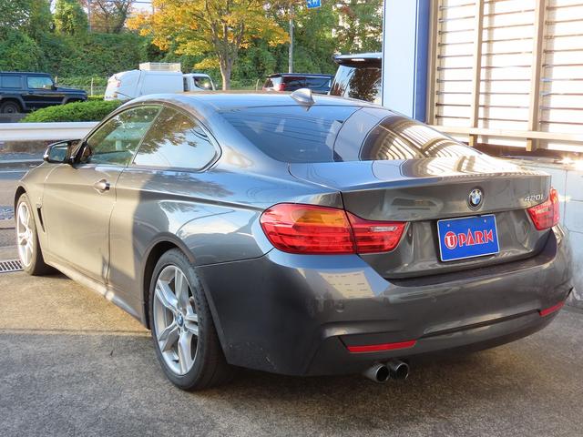 純正ナビＢカメラ／ＢＳＭ／ＡＣＣ／衝突軽減Ｂ／レーンキープ／ＢＴオーディオ／純正１８ＡＷ／ＥＴＣ２．０／スマキー／パドルシフト／リアＰＤＣ／ＵＳＢ／フットトランク／リアフィルム／前後ドラレコ／禁煙車