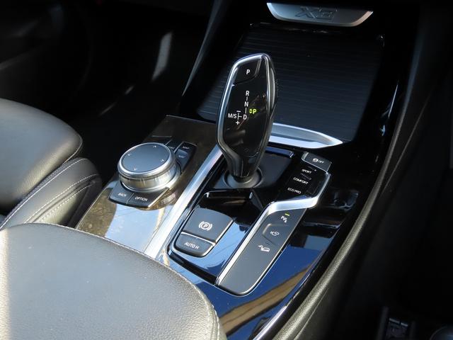 ハイラインｐｋｇ／黒革／全周囲カメラ／ＭＤメーター／ＡＣＣ／ＢＳＭ／衝突軽減Ｂ／レーンキープ／Ｐアシスト／電動Ｒゲート／前後ヒーター／ランバーサポート／１９ＡＷ／ジェスチャーＣ／ワイヤレス充電／禁煙車