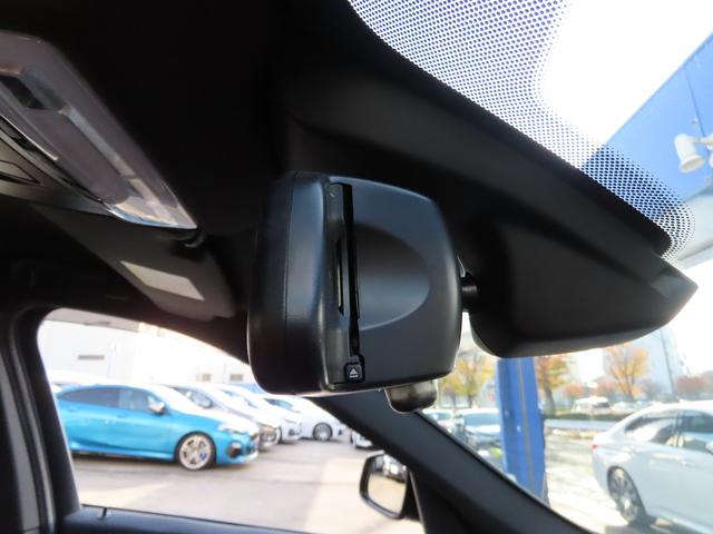 セーフティ＆コンフォートｐｋｇ／中期モデル／ＨＵＤ／ＡＣＣ／インテリＳ／タッチスクリーンＮＥＷｉＤｒｉｖｅナビ／Ｂカメラ／ＢＴオーディオ／スマキー／アイドリングＳＴＯＰ／パドルシフト／シートヒーター／