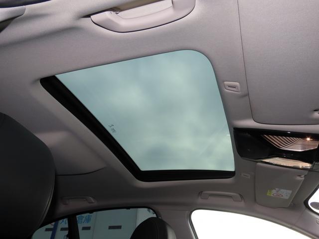 ５シリーズ ５３０ｉラグジュアリー　／サンルーフ／黒革／Ｉｎｄｉｖｉｄｕａｌ２０ＡＷ／ｈａｒｍａｎ／ｋａｒｄｏｎ／４ゾーンエアコン／センサテックダッシュボード／第６世代ｉＤｒｉｖｅナビ／全周囲カメラ／ＤＴＶ／ヒーター付Ｐシート／記録簿／（4枚目）