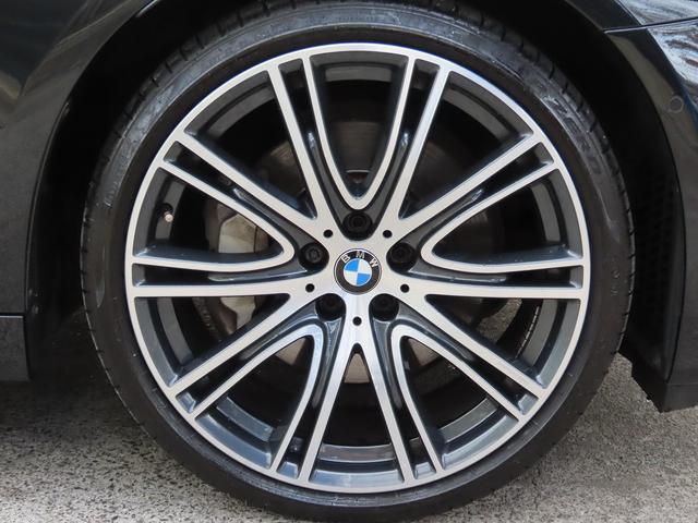 ５シリーズ ５３０ｉラグジュアリー　／サンルーフ／黒革／Ｉｎｄｉｖｉｄｕａｌ２０ＡＷ／ｈａｒｍａｎ／ｋａｒｄｏｎ／４ゾーンエアコン／センサテックダッシュボード／第６世代ｉＤｒｉｖｅナビ／全周囲カメラ／ＤＴＶ／ヒーター付Ｐシート／記録簿／（33枚目）