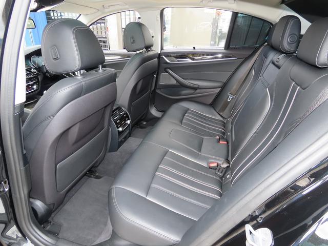 ５シリーズ ５３０ｉラグジュアリー　／サンルーフ／黒革／Ｉｎｄｉｖｉｄｕａｌ２０ＡＷ／ｈａｒｍａｎ／ｋａｒｄｏｎ／４ゾーンエアコン／センサテックダッシュボード／第６世代ｉＤｒｉｖｅナビ／全周囲カメラ／ＤＴＶ／ヒーター付Ｐシート／記録簿／（42枚目）