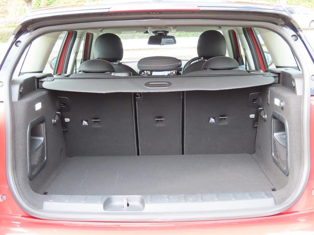 ＭＩＮＩ クーパーＤ　クラブマン　ペッパーｐｋｇ／中期モデル／１オーナー／ＡＣＣ／インテリＳ／ＭＩＮＩドライビングモード／タッチスクリーンＮＥＷｉＤｒｉｖｅナビ／Ｂカメラ／ＢＴオーディオ／スマキー／アイドリングＳＴＯＰ／ＬＥＤヘッド／（38枚目）