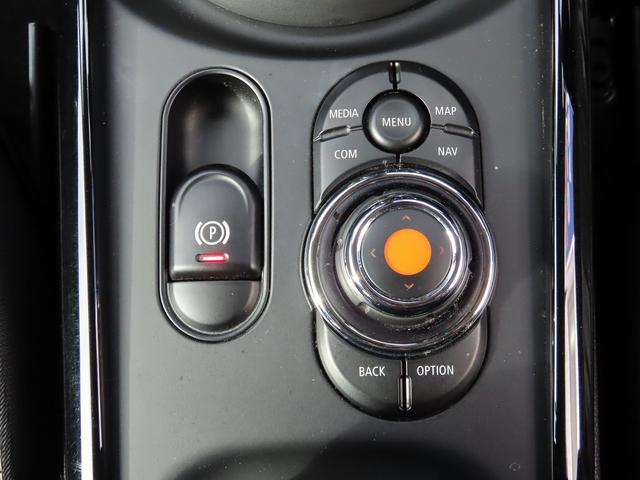 ＭＩＮＩ クーパーＤ　クラブマン　ペッパーｐｋｇ／中期モデル／１オーナー／ＡＣＣ／インテリＳ／ＭＩＮＩドライビングモード／タッチスクリーンＮＥＷｉＤｒｉｖｅナビ／Ｂカメラ／ＢＴオーディオ／スマキー／アイドリングＳＴＯＰ／ＬＥＤヘッド／（45枚目）