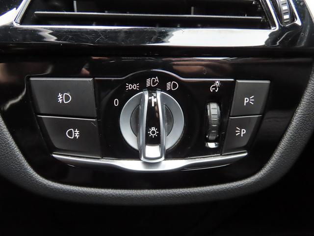 ５シリーズ ５４０ｉ　Ｍスポーツ　イノベーションｐｋｇ／黒革／ＨＵＤ／ＡＣＣ／ＢＳＭ／第６世代ｉＤｒｉｖｅナビ／全周囲カメラ／ＤＴＶ／ＢＴオーディオ／パドルシフト／ヒーター付Ｐシート／ＰＷトランク／ＬＥＤ／アンビエントライト／記録簿／（33枚目）