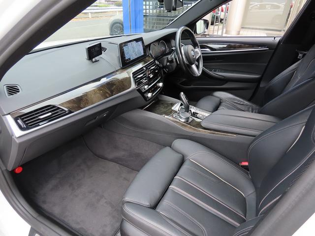 ５シリーズ ５４０ｉ　Ｍスポーツ　イノベーションｐｋｇ／黒革／ＨＵＤ／ＡＣＣ／ＢＳＭ／第６世代ｉＤｒｉｖｅナビ／全周囲カメラ／ＤＴＶ／ＢＴオーディオ／パドルシフト／ヒーター付Ｐシート／ＰＷトランク／ＬＥＤ／アンビエントライト／記録簿／（73枚目）