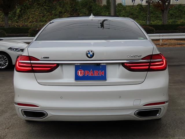 ７シリーズ ７４０ｄ　ｘＤｒｉｖｅ　エクゼクティブ　／ホワイトレザー／サンルーフ／ＢＭＷレーザーライト／ＨＵＤ／ｈａｒｍａｎ／ｋａｒｄｏｎ／第６世代ｉＤｒｉｖｅナビ／全周囲カメラ／ＤＴＶ／ＢＴオーディオ／ベンチレーションシート／アンビエントライト／（18枚目）