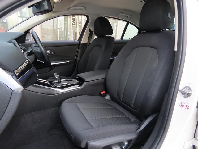 3シリーズ 320d xDrive プラス&コンフォートpkg/ACC/BSM/第7世代iDriveナビ/Bカメラ/CarPlay/BTオーディオ/スマキー/アイドリングSTOP/ヒーター付Pシート/PWトランク/LEDヘッド/禁煙車/(29枚目)
