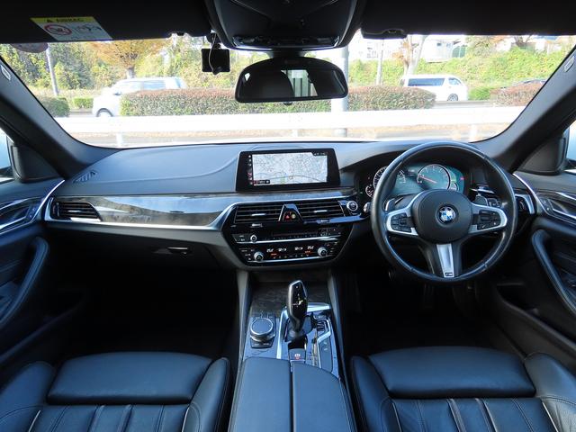 ５シリーズ ５３０ｉツーリング　Ｍスポーツ　／黒革／センサテックダッシュボード／ＡＣＣ／ＢＳＭ／第６世代ｉＤｒｉｖｅナビ／全周囲カメラ／ＤＴＶ／ＢＴオーディオ／スマキー／アイドリングＳＴＯＰ／パドルシフト／ヒーター付Ｐシート／ＰＷバックドア／（4枚目）