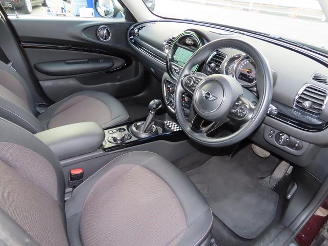 ＭＩＮＩ クーパー　クラブマン　ペッパーｐｋｇ／ＡＣＣ／インテリＳ／ＮＥＷｉＤｒｉｖｅナビ／Ｂカメラ／ＢＴオーディオ／スマキー／アイドリングＳＴＯＰ／ＬＥＤヘッド／ＦＲフォグ／Ｃソナー／ＡＵＸ／ＵＳＢ／禁煙車／記録簿／（52枚目）