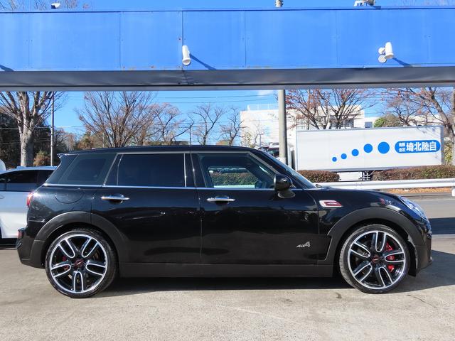 MINI ジョンクーパーワークス クラブマン /ACC/インテリS/タッチスクリーンNEWiDriveナビ/Bカメラ/BTオーディオ/ミラーETC/スマキー/LEDヘッド/アイドリングSTOP/パドルシフト/シートヒーター/19AW/Cソナー/(32枚目)