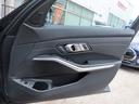 ３２０ｉ　Ｍスポーツ　ハイラインパッケージ　ハイラインｐｋｇ／ファストトラックｐｋｇ／コンフォートｐｋｇ／黒革／ＡＤＡＰＴＩＶＥサス／１９ＡＷ／Ｍブレーキ／第７世代ｉＤｒｉｖｅナビ／Ｂカメラ／ＣａｒＰｌａｙ／アンビエントライト／パドルシフト／（28枚目）