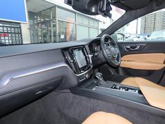レザーｐｋｇ／茶革／ＡＣＣ／ＢＳＭ／ＬＫＡ／ナビＴＶ／Ｂカメラ／ＣａｒＰｌａｙ／ＢＴオーディオ／スマキー／アイドリングＳＴＯＰ／ヒーター付Ｐシート／ＰＷバックドア／ＬＥＤヘッド／オートＨｉビーム／ 6