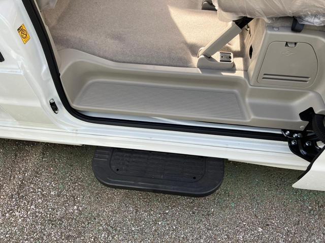 エブリイワゴン ＰＺターボスペシャル　４ＷＤ　両側電動スライドドア　クリアランスソナー　レーンアシスト　衝突被害軽減システム　ＬＥＤヘッドランプ　スマートキー　アイドリングストップ　電動格納ミラー　シートヒーター　ベンチシート　ＣＶＴ（41枚目）