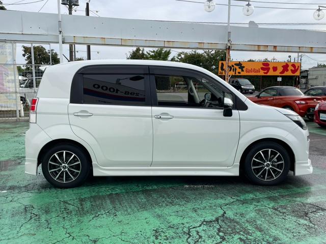 スペイド Ｆ　左側電動スライドドア　スマートキー　モデリスタエアロ　社外アルミホイール１５インチ（7枚目）