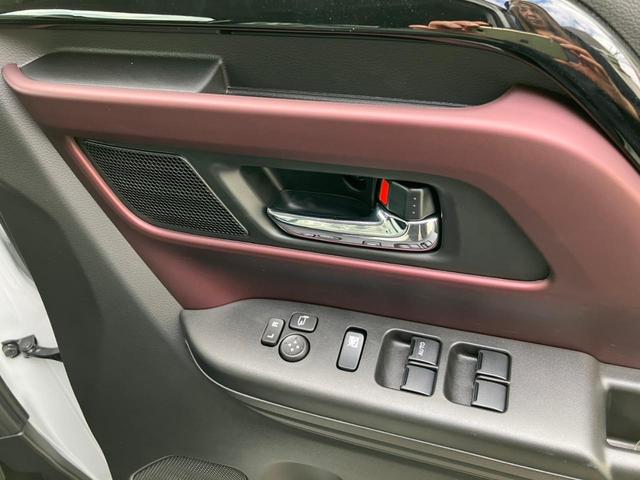 スペーシアカスタム ハイブリッドＸＳターボ　両側電動スライドドア　クリアランスソナー　オートクルーズコントロール　レーンアシスト　衝突被害軽減システム　オートライト　ＬＥＤヘッドランプ　スマートキー　アイドリングストップ　電動格納ミラー（12枚目）