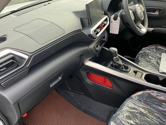 ライズ Ｚ　バックカメラ　クリアランスソナー　オートクルーズコントロール　レーンアシスト　衝突被害軽減システム　オートライト　ＬＥＤヘッドランプ　アルミホイール　スマートキー　電動格納ミラー　シートヒーター（31枚目）