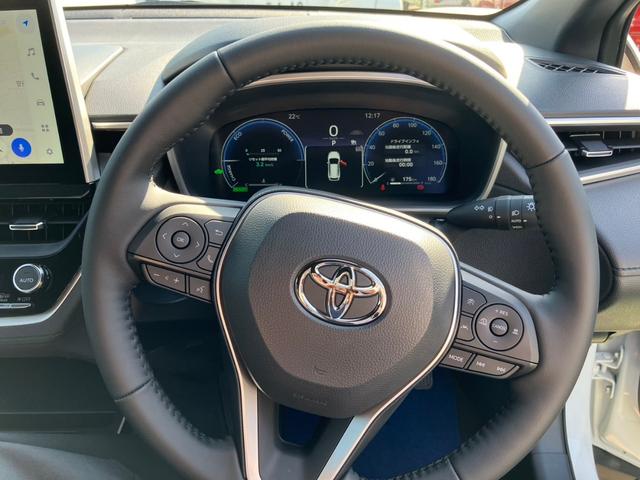 カローラクロス ハイブリッド　Ｚ　バックカメラ　サイドカメラ　クリアランスソナー　オートクルーズコントロール　レーンアシスト　パークアシスト　衝突被害軽減システム　オートマチックハイビーム　オートライト　ＬＥＤヘッドランプ（14枚目）