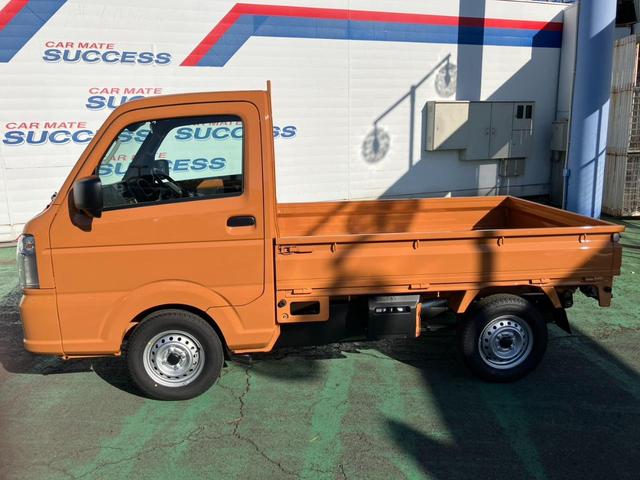 キャリイトラック ＫＣエアコン・パワステ　禁煙　パワーウィンドー　助手席エアバック　ＡＣ　運転席エアバック　パートタイム４ＷＤ　パワステ　横滑防止　キーレスキー　ＡＢＳ　踏み間違い防止　Ｉストップ（7枚目）