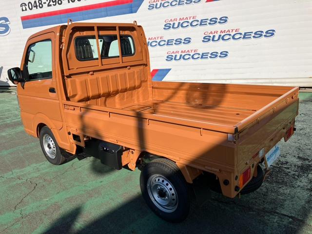 キャリイトラック ＫＣエアコン・パワステ　禁煙　パワーウィンドー　助手席エアバック　ＡＣ　運転席エアバック　パートタイム４ＷＤ　パワステ　横滑防止　キーレスキー　ＡＢＳ　踏み間違い防止　Ｉストップ（8枚目）