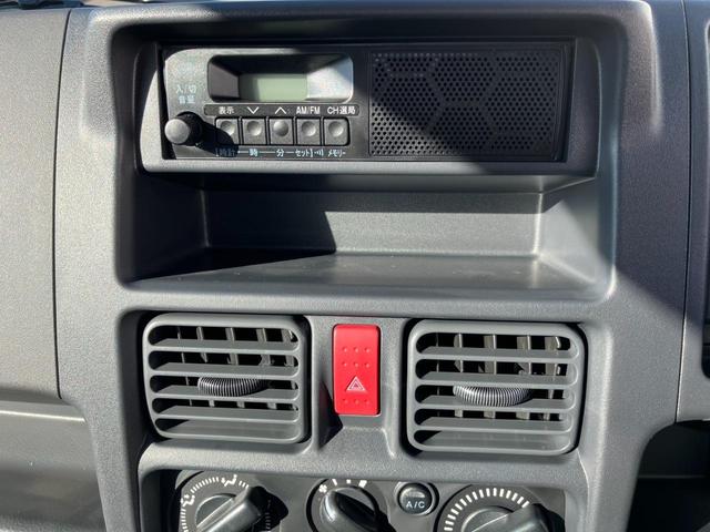 キャリイトラック ＫＣエアコン・パワステ　禁煙　パワーウィンドー　助手席エアバック　ＡＣ　運転席エアバック　パートタイム４ＷＤ　パワステ　横滑防止　キーレスキー　ＡＢＳ　踏み間違い防止　Ｉストップ（16枚目）