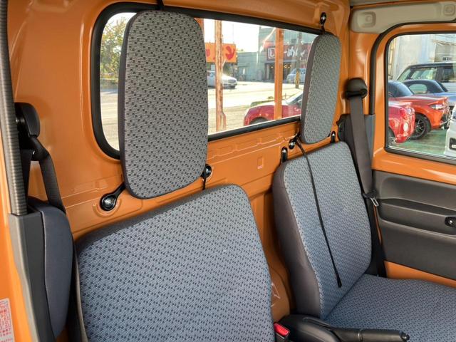 キャリイトラック ＫＣエアコン・パワステ　禁煙　パワーウィンドー　助手席エアバック　ＡＣ　運転席エアバック　パートタイム４ＷＤ　パワステ　横滑防止　キーレスキー　ＡＢＳ　踏み間違い防止　Ｉストップ（20枚目）